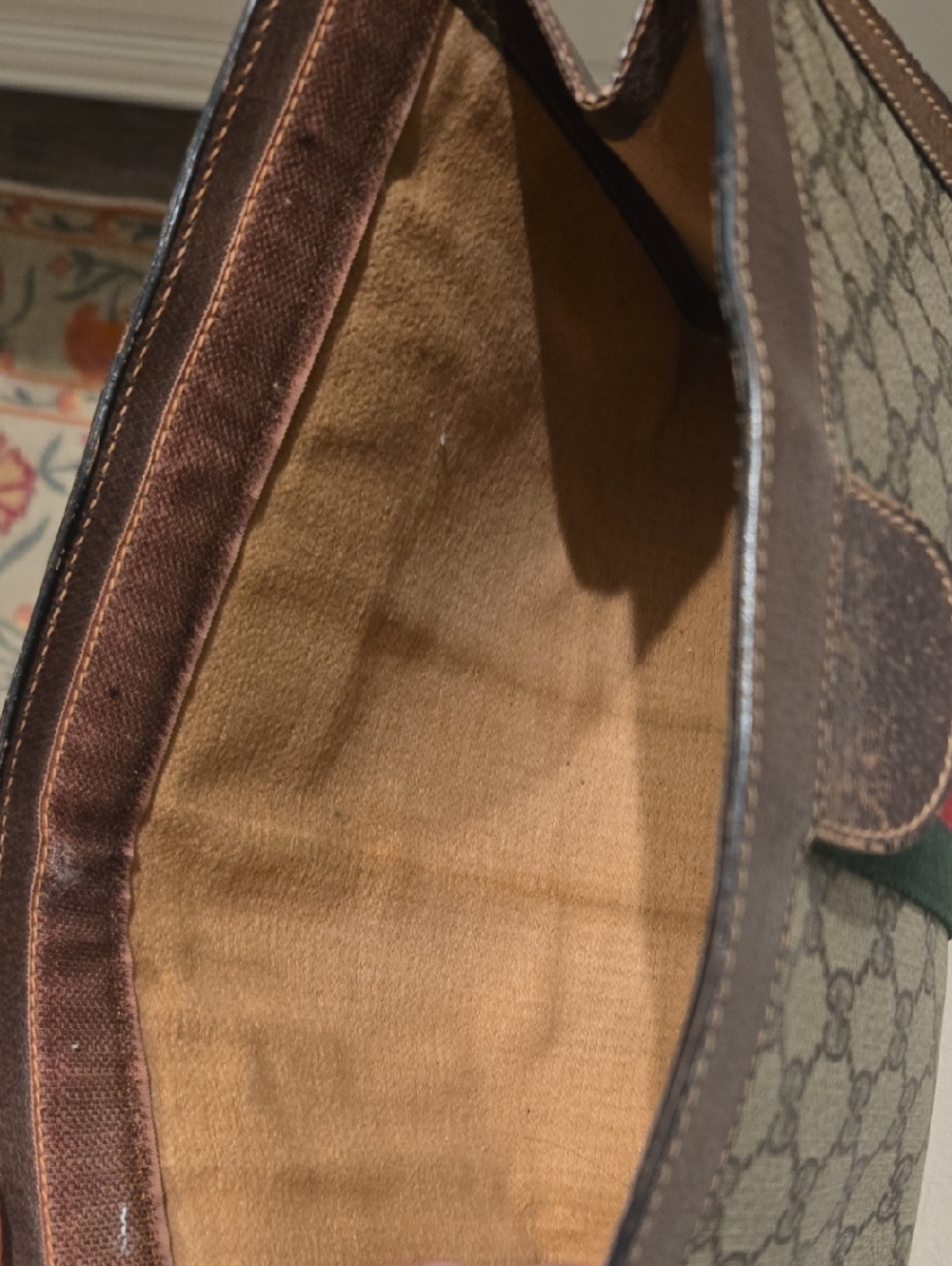 Vintage Gucci Beige Monogram Clutch with Red and Green Accent Authentic - Picture 13 of 14
